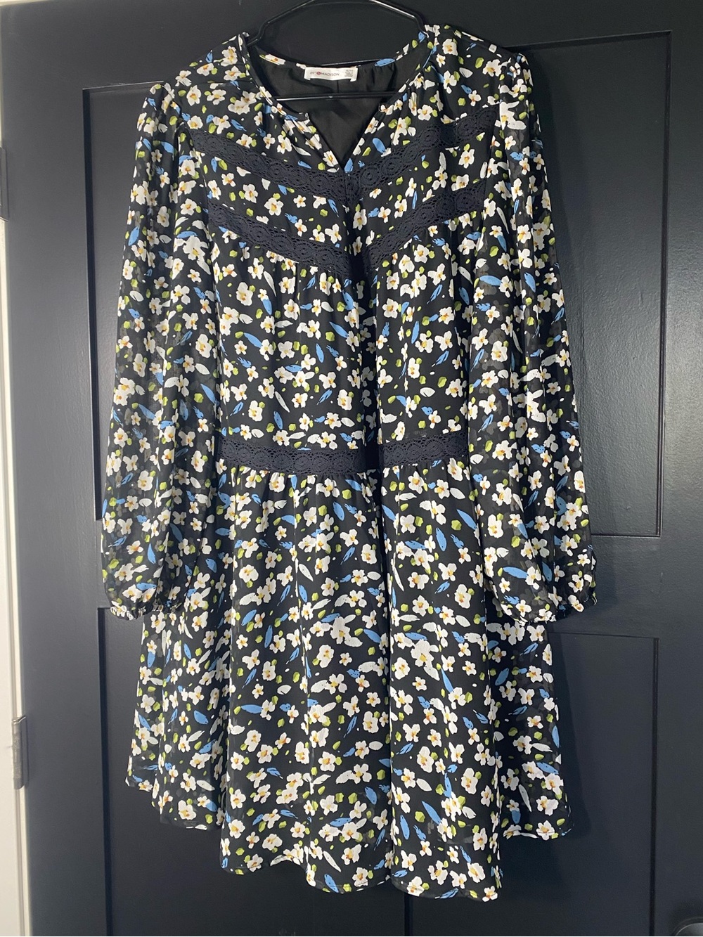 4/$16 89th & Madison Dress